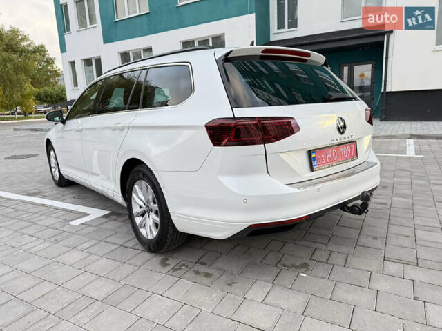 Белый Фольксваген Пассат, объемом двигателя 2 л и пробегом 205 тыс. км за 27500 $, фото 17 на Automoto.ua