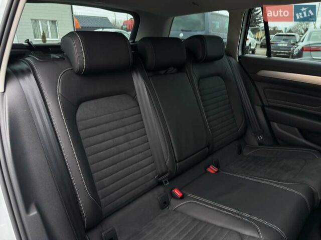 Белый Фольксваген Пассат, объемом двигателя 2 л и пробегом 174 тыс. км за 25999 $, фото 61 на Automoto.ua