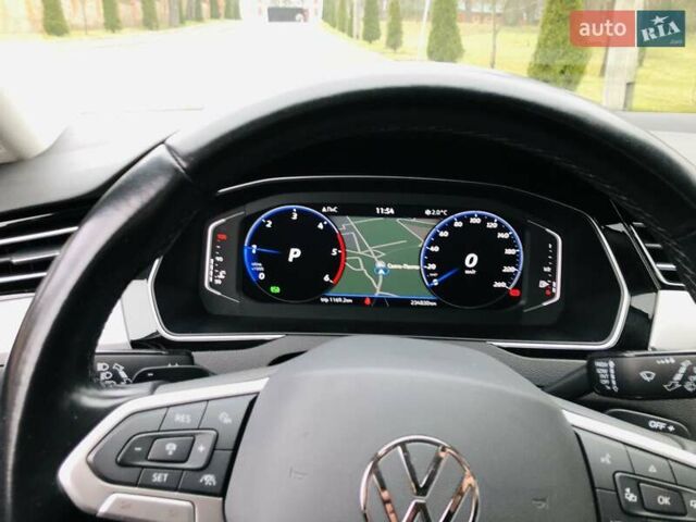 Белый Фольксваген Пассат, объемом двигателя 1.97 л и пробегом 235 тыс. км за 22800 $, фото 45 на Automoto.ua