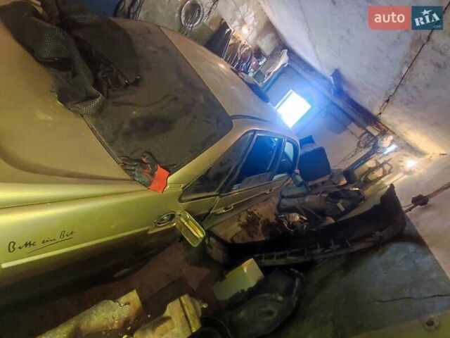 Бежевый Фольксваген Пассат, объемом двигателя 1.6 л и пробегом 300 тыс. км за 1000 $, фото 2 на Automoto.ua