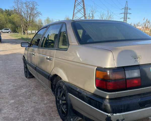 Бежевый Фольксваген Пассат, объемом двигателя 1.8 л и пробегом 279 тыс. км за 1999 $, фото 6 на Automoto.ua