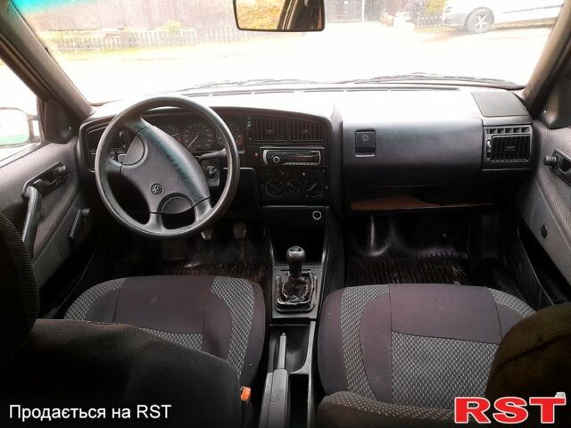 Бежевый Фольксваген Пассат, объемом двигателя 2 л и пробегом 0 тыс. км за 1500 $, фото 5 на Automoto.ua