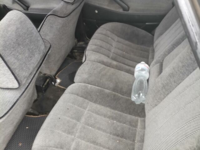 Бежевый Фольксваген Пассат, объемом двигателя 1.8 л и пробегом 100 тыс. км за 650 $, фото 6 на Automoto.ua