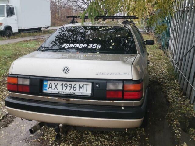 Бежевый Фольксваген Пассат, объемом двигателя 1.8 л и пробегом 100 тыс. км за 650 $, фото 2 на Automoto.ua