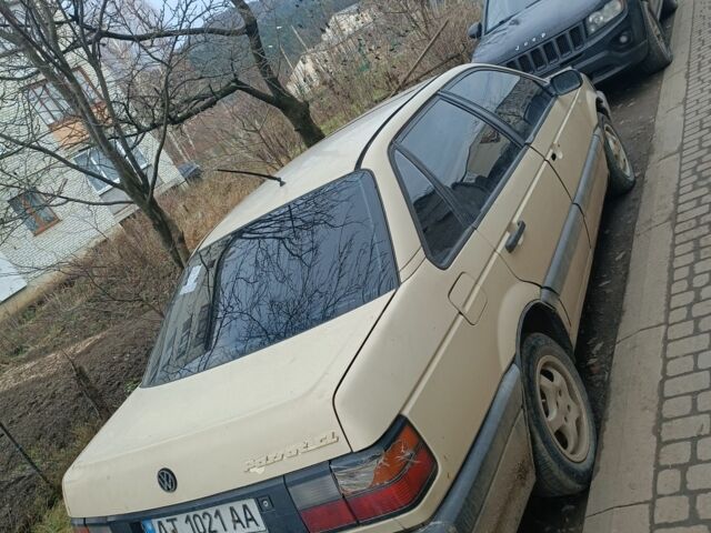 Бежевый Фольксваген Пассат, объемом двигателя 1.9 л и пробегом 300 тыс. км за 1350 $, фото 2 на Automoto.ua