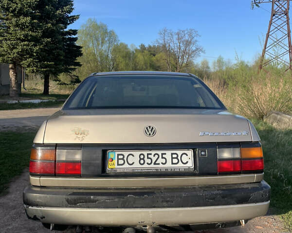 Бежевый Фольксваген Пассат, объемом двигателя 1.8 л и пробегом 279 тыс. км за 1999 $, фото 5 на Automoto.ua