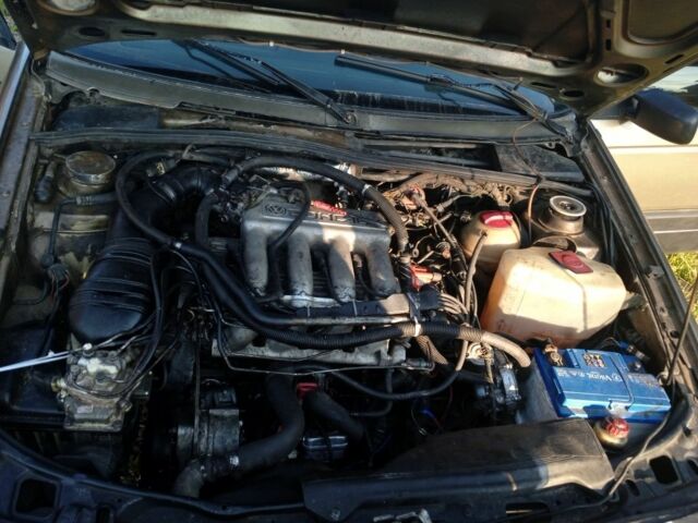 Бежевый Фольксваген Пассат, объемом двигателя 2 л и пробегом 239 тыс. км за 800 $, фото 4 на Automoto.ua