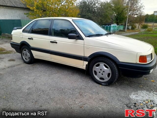 Бежевый Фольксваген Пассат, объемом двигателя 2 л и пробегом 0 тыс. км за 1500 $, фото 4 на Automoto.ua