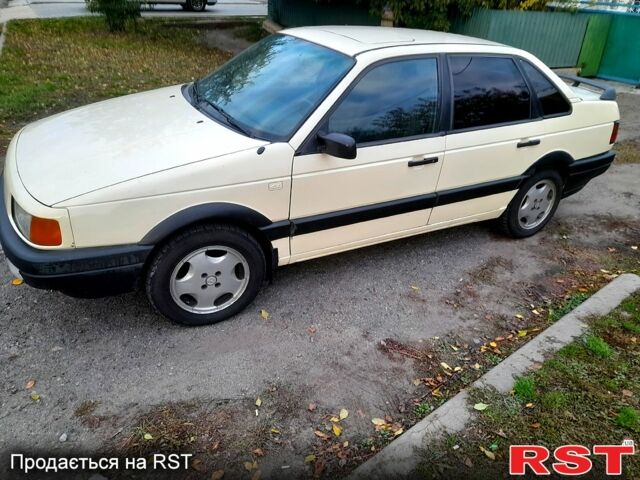 Бежевый Фольксваген Пассат, объемом двигателя 2 л и пробегом 0 тыс. км за 1500 $, фото 1 на Automoto.ua