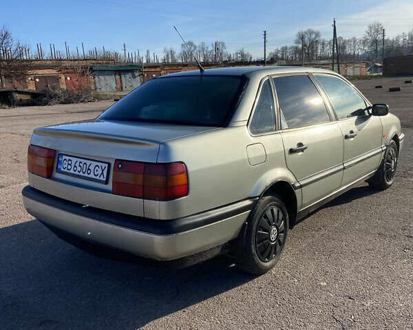 Бежевый Фольксваген Пассат, объемом двигателя 1.8 л и пробегом 298 тыс. км за 2500 $, фото 7 на Automoto.ua