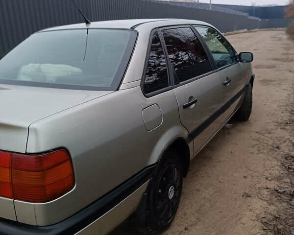 Бежевый Фольксваген Пассат, объемом двигателя 1.8 л и пробегом 298 тыс. км за 2500 $, фото 16 на Automoto.ua