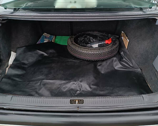 Бежевый Фольксваген Пассат, объемом двигателя 1.8 л и пробегом 298 тыс. км за 2500 $, фото 5 на Automoto.ua