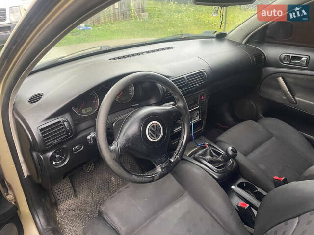 Бежевый Фольксваген Пассат, объемом двигателя 1.9 л и пробегом 315 тыс. км за 2900 $, фото 6 на Automoto.ua