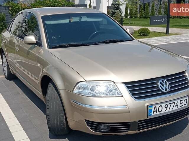 Бежевый Фольксваген Пассат, объемом двигателя 1.6 л и пробегом 300 тыс. км за 5000 $, фото 20 на Automoto.ua