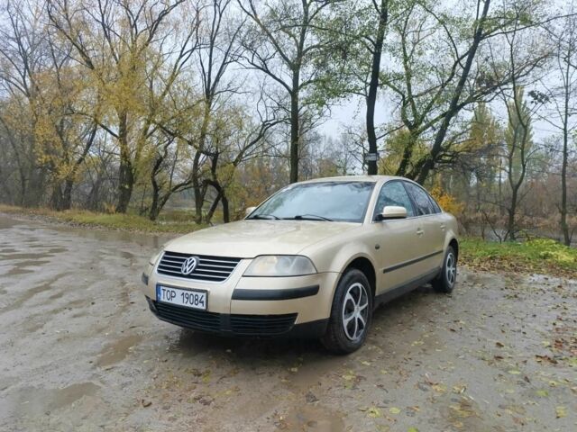 Бежевий Фольксваген Пассат, об'ємом двигуна 1.9 л та пробігом 374 тис. км за 2200 $, фото 1 на Automoto.ua