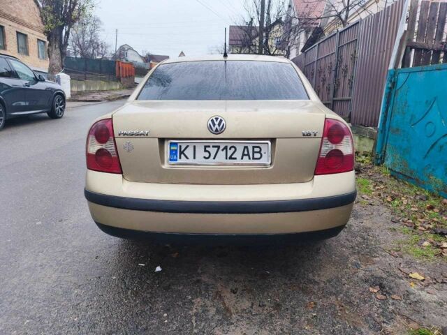 Бежевый Фольксваген Пассат, объемом двигателя 1.8 л и пробегом 320 тыс. км за 4500 $, фото 2 на Automoto.ua