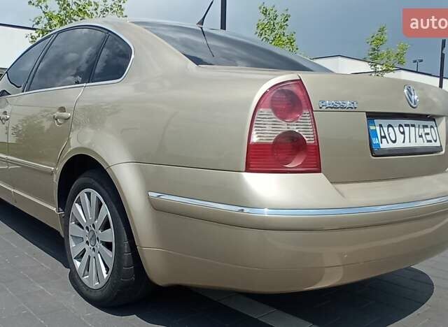 Бежевый Фольксваген Пассат, объемом двигателя 1.6 л и пробегом 300 тыс. км за 5000 $, фото 10 на Automoto.ua