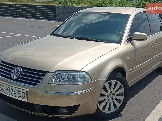 Бежевый Фольксваген Пассат, объемом двигателя 1.6 л и пробегом 300 тыс. км за 5000 $, фото 19 на Automoto.ua