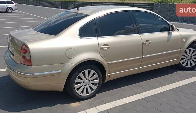 Бежевый Фольксваген Пассат, объемом двигателя 1.6 л и пробегом 300 тыс. км за 5000 $, фото 24 на Automoto.ua