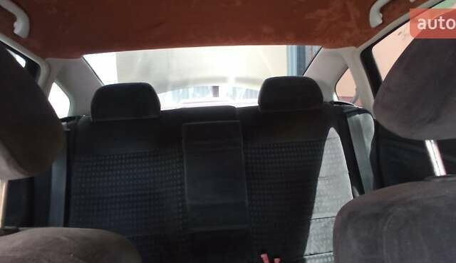 Бежевый Фольксваген Пассат, объемом двигателя 1.6 л и пробегом 300 тыс. км за 5000 $, фото 31 на Automoto.ua