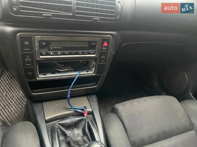 Бежевый Фольксваген Пассат, объемом двигателя 1.9 л и пробегом 315 тыс. км за 2900 $, фото 9 на Automoto.ua