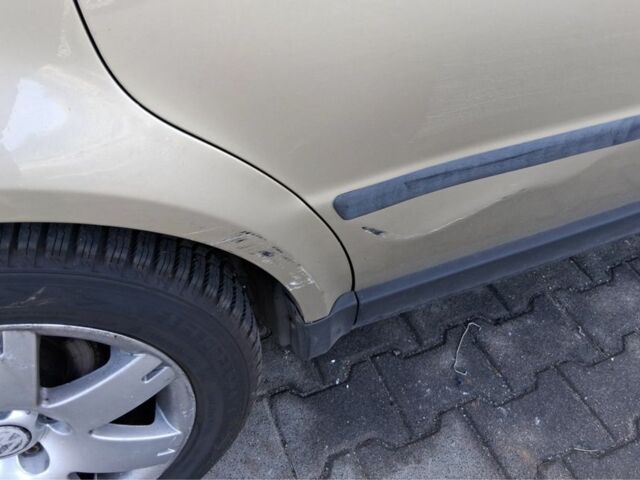 Бежевый Фольксваген Пассат, объемом двигателя 1.9 л и пробегом 280 тыс. км за 1600 $, фото 11 на Automoto.ua