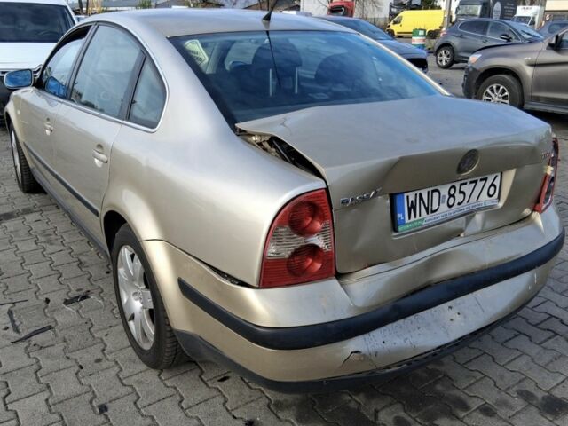 Бежевый Фольксваген Пассат, объемом двигателя 1.9 л и пробегом 280 тыс. км за 1600 $, фото 4 на Automoto.ua