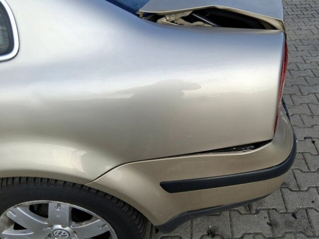 Бежевый Фольксваген Пассат, объемом двигателя 1.9 л и пробегом 280 тыс. км за 1600 $, фото 8 на Automoto.ua