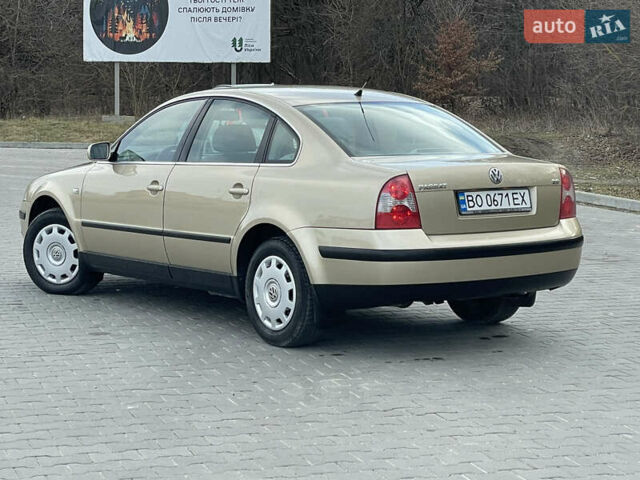 Бежевый Фольксваген Пассат, объемом двигателя 1.98 л и пробегом 220 тыс. км за 5300 $, фото 3 на Automoto.ua