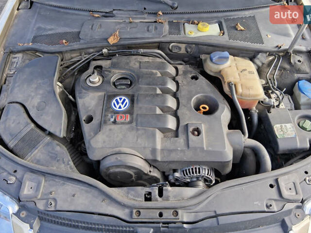 Бежевий Фольксваген Пассат, об'ємом двигуна 0 л та пробігом 280 тис. км за 1600 $, фото 13 на Automoto.ua