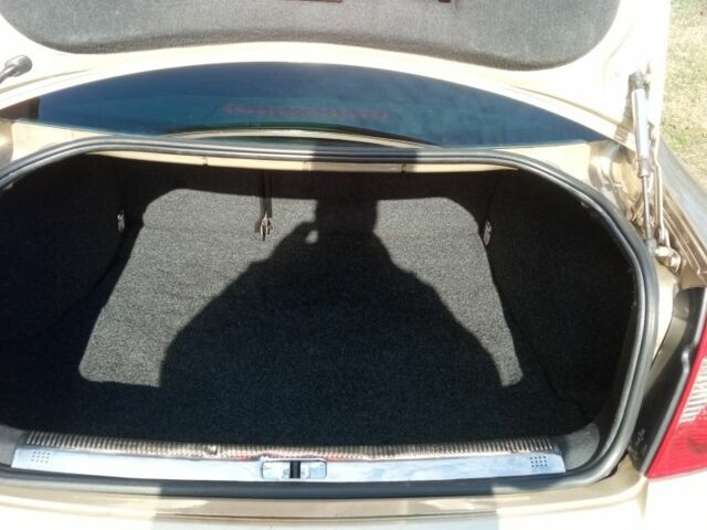 Бежевий Фольксваген Пассат, об'ємом двигуна 1.9 л та пробігом 300 тис. км за 2400 $, фото 12 на Automoto.ua