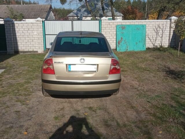 Бежевий Фольксваген Пассат, об'ємом двигуна 1.9 л та пробігом 300 тис. км за 2400 $, фото 3 на Automoto.ua
