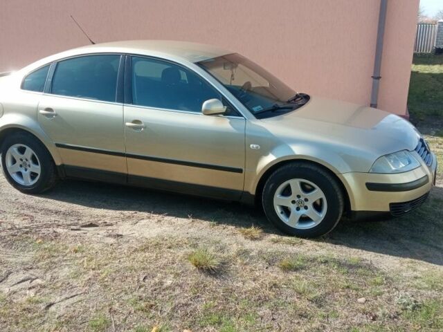 Бежевий Фольксваген Пассат, об'ємом двигуна 1.9 л та пробігом 300 тис. км за 2400 $, фото 7 на Automoto.ua