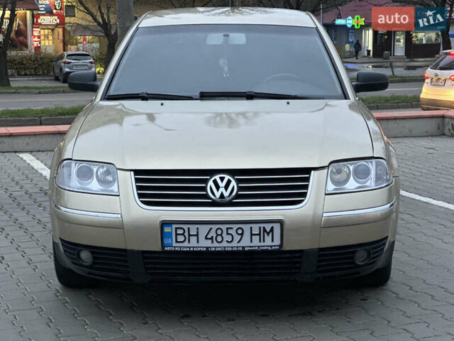 Бежевий Фольксваген Пассат, об'ємом двигуна 1.8 л та пробігом 300 тис. км за 3550 $, фото 5 на Automoto.ua