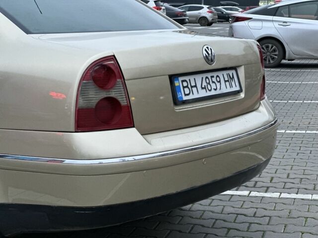 Бежевый Фольксваген Пассат, объемом двигателя 1.8 л и пробегом 300 тыс. км за 3550 $, фото 2 на Automoto.ua