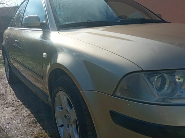 Бежевий Фольксваген Пассат, об'ємом двигуна 1.9 л та пробігом 300 тис. км за 2400 $, фото 5 на Automoto.ua