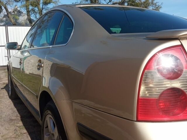 Бежевий Фольксваген Пассат, об'ємом двигуна 1.9 л та пробігом 300 тис. км за 2400 $, фото 9 на Automoto.ua