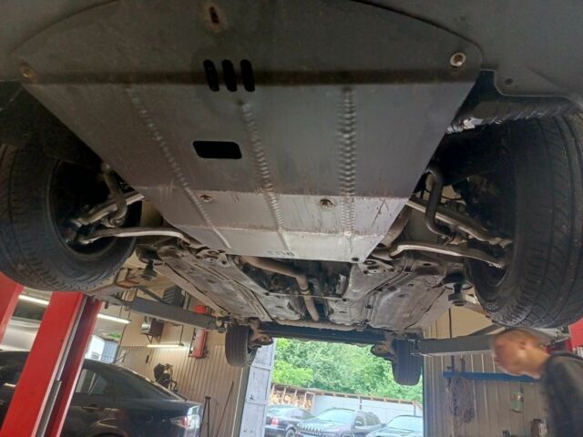 Бежевый Фольксваген Пассат, объемом двигателя 1.9 л и пробегом 380 тыс. км за 3850 $, фото 7 на Automoto.ua