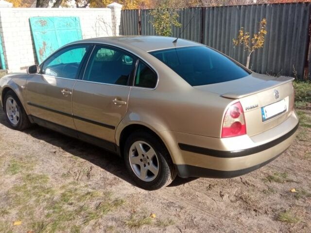 Бежевий Фольксваген Пассат, об'ємом двигуна 1.9 л та пробігом 300 тис. км за 2400 $, фото 4 на Automoto.ua