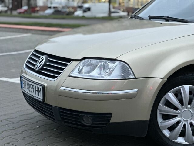 Бежевый Фольксваген Пассат, объемом двигателя 1.8 л и пробегом 300 тыс. км за 3550 $, фото 1 на Automoto.ua