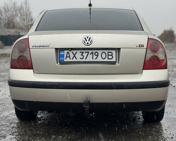 Бежевий Фольксваген Пассат, об'ємом двигуна 1.9 л та пробігом 300 тис. км за 5650 $, фото 5 на Automoto.ua