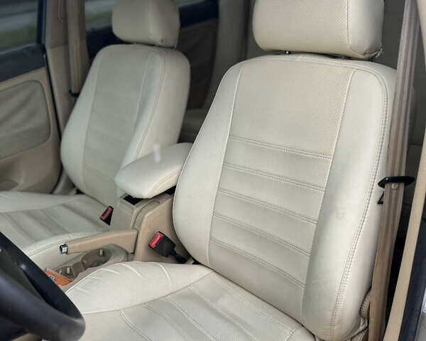 Бежевий Фольксваген Пассат, об'ємом двигуна 1.9 л та пробігом 300 тис. км за 5650 $, фото 7 на Automoto.ua