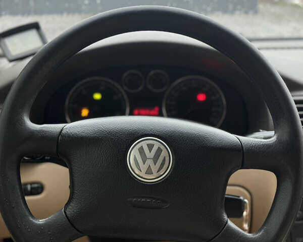 Бежевий Фольксваген Пассат, об'ємом двигуна 1.9 л та пробігом 300 тис. км за 5650 $, фото 10 на Automoto.ua