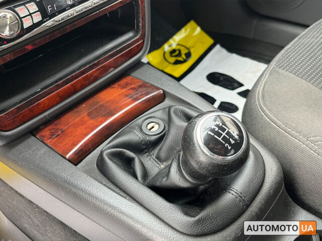 Бежевий Фольксваген Пассат, об'ємом двигуна 2 л та пробігом 182 тис. км за 6000 $, фото 12 на Automoto.ua