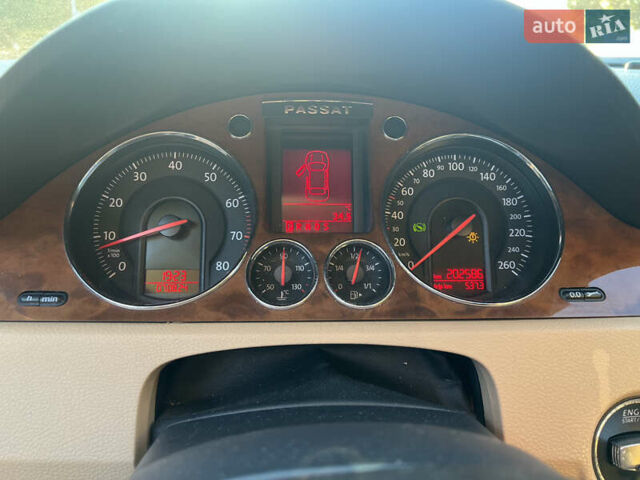 Бежевый Фольксваген Пассат, объемом двигателя 2 л и пробегом 202 тыс. км за 7100 $, фото 5 на Automoto.ua