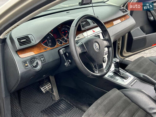 Бежевый Фольксваген Пассат, объемом двигателя 2 л и пробегом 290 тыс. км за 6900 $, фото 16 на Automoto.ua