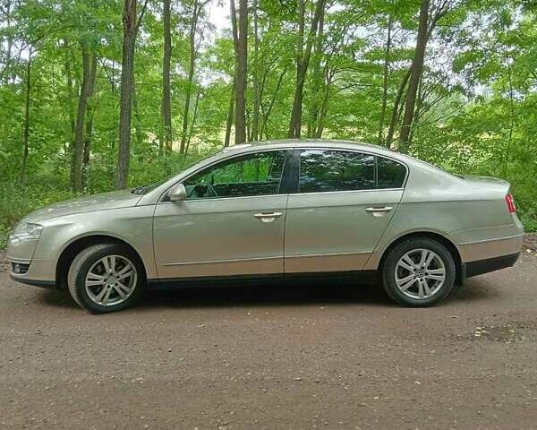 Бежевый Фольксваген Пассат, объемом двигателя 1.98 л и пробегом 280 тыс. км за 8300 $, фото 5 на Automoto.ua