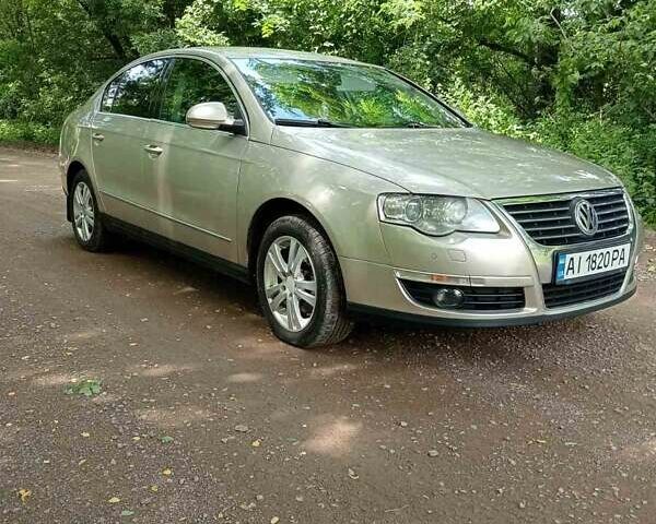 Бежевый Фольксваген Пассат, объемом двигателя 1.98 л и пробегом 280 тыс. км за 8300 $, фото 4 на Automoto.ua