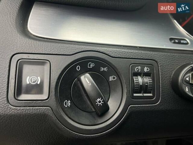 Бежевий Фольксваген Пассат, об'ємом двигуна 1.97 л та пробігом 331 тис. км за 6590 $, фото 17 на Automoto.ua