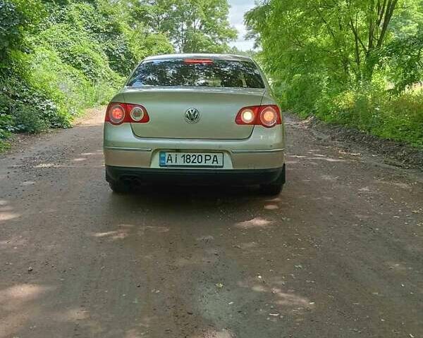 Бежевый Фольксваген Пассат, объемом двигателя 1.98 л и пробегом 280 тыс. км за 8300 $, фото 3 на Automoto.ua